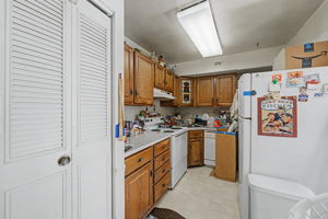 770 Azalea Dr 5