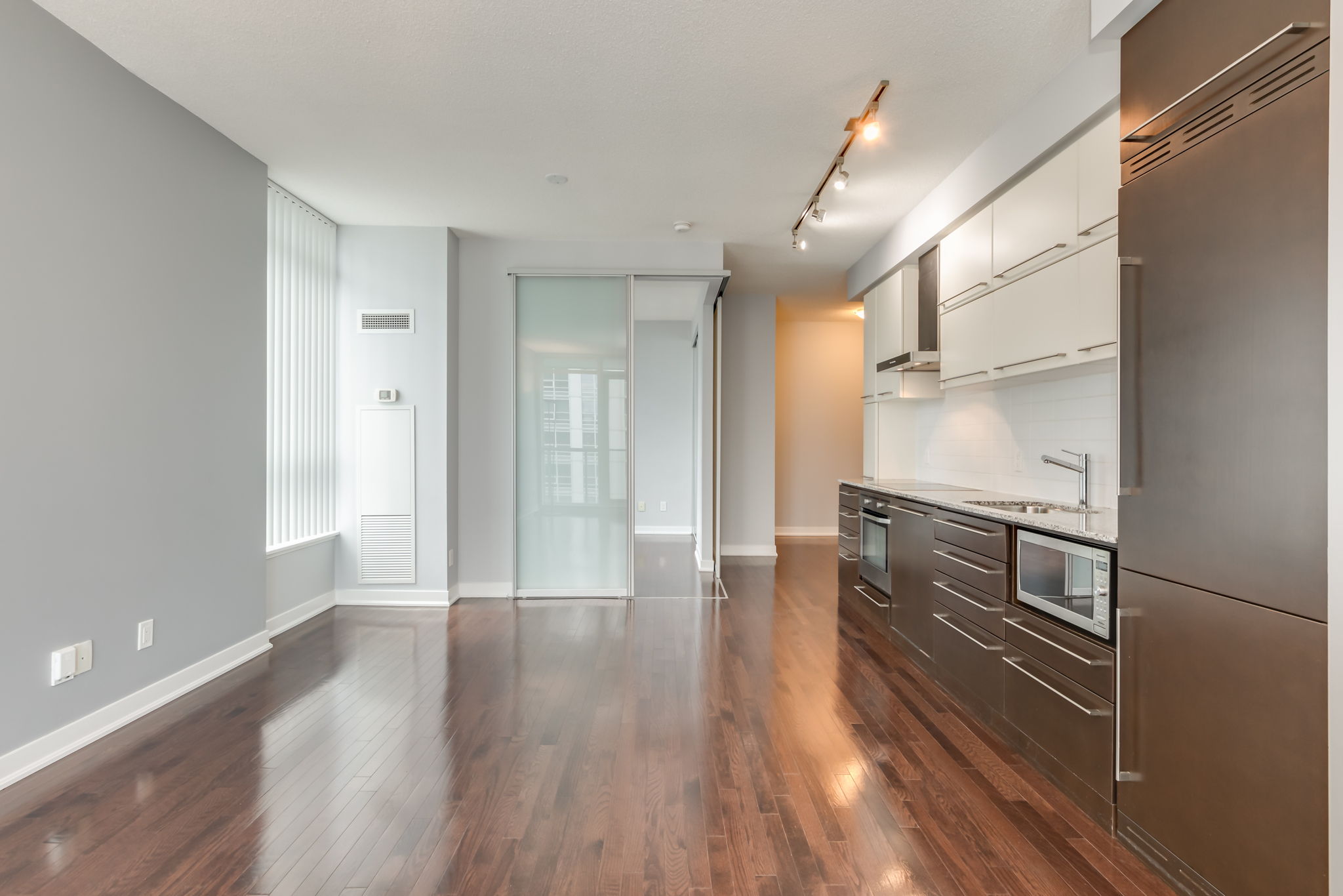 Toronto property showcase — delivered property photograph 9