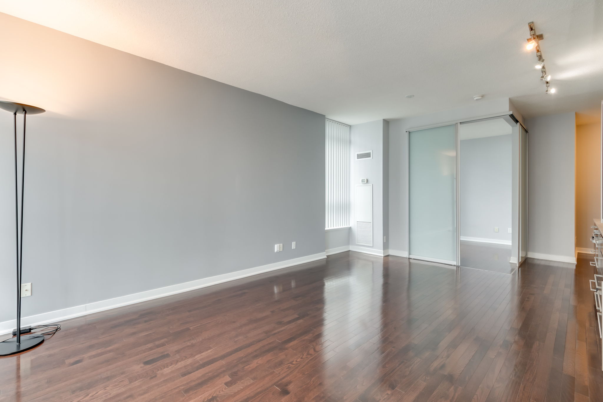 Toronto property showcase — delivered property photograph 8