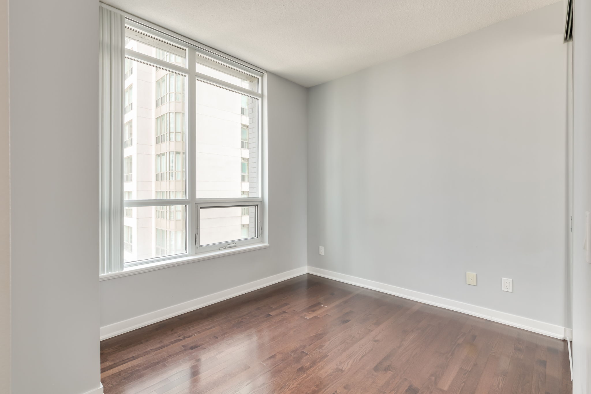 Toronto property showcase — delivered property photograph 15