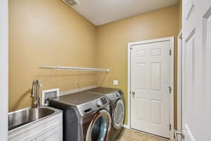 Gannon Way-1806-031.jpg