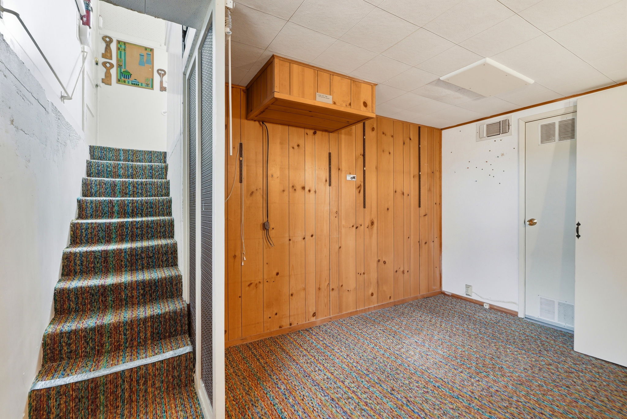 043_F8_770 Grove Way