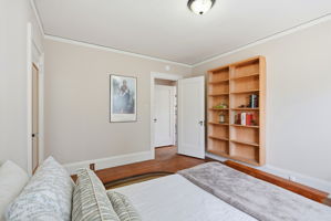 027_F8_770 Grove Way