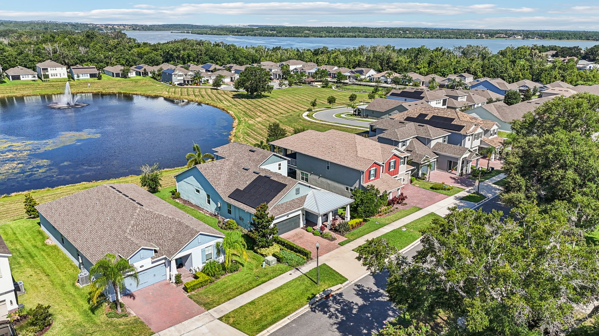 Hull Island Dr-S2207-052.jpg