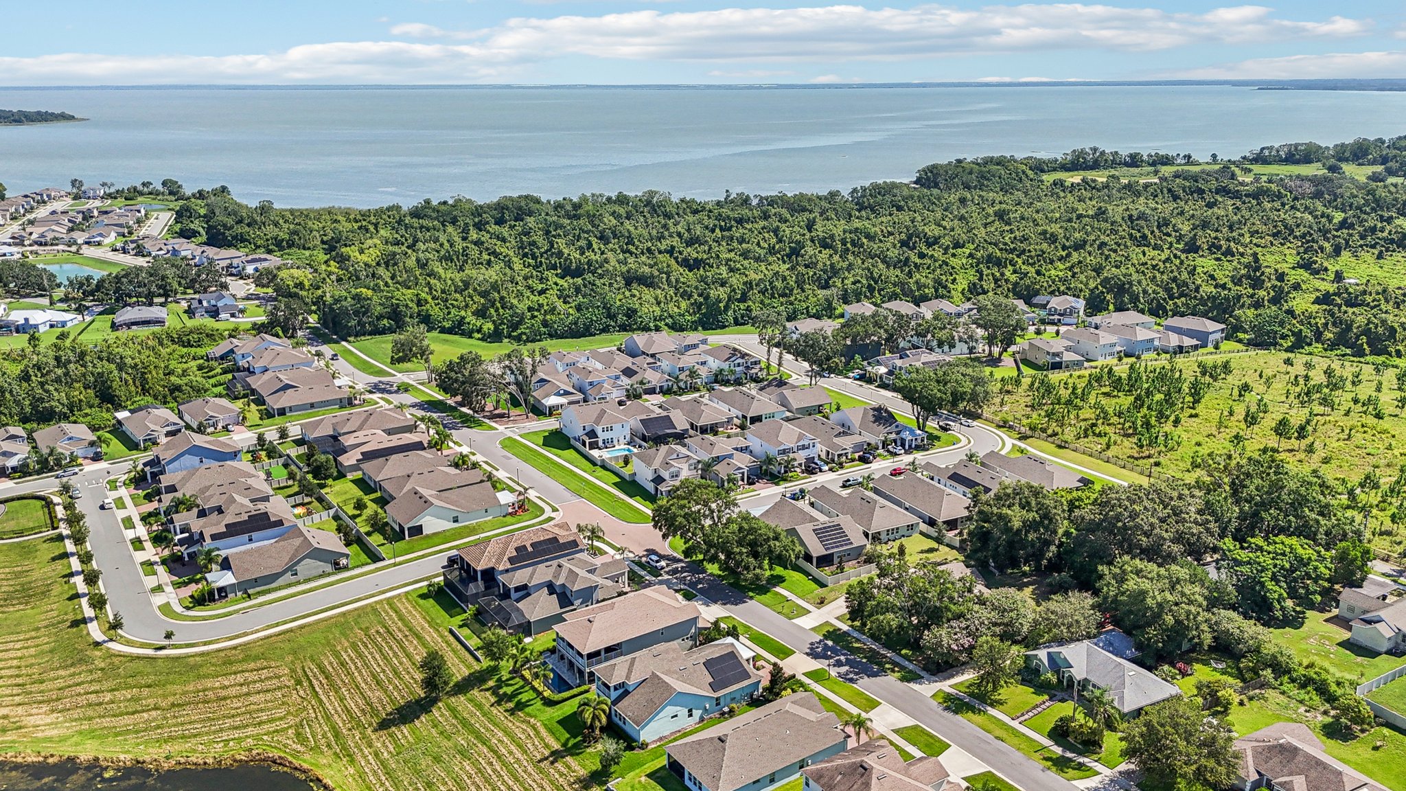 Hull Island Dr-S2207-056.jpg