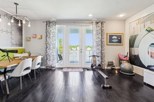 Hull Island Dr-S2207-030.jpg
