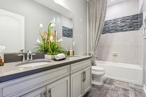 Hull Island Dr-S2207-036.jpg