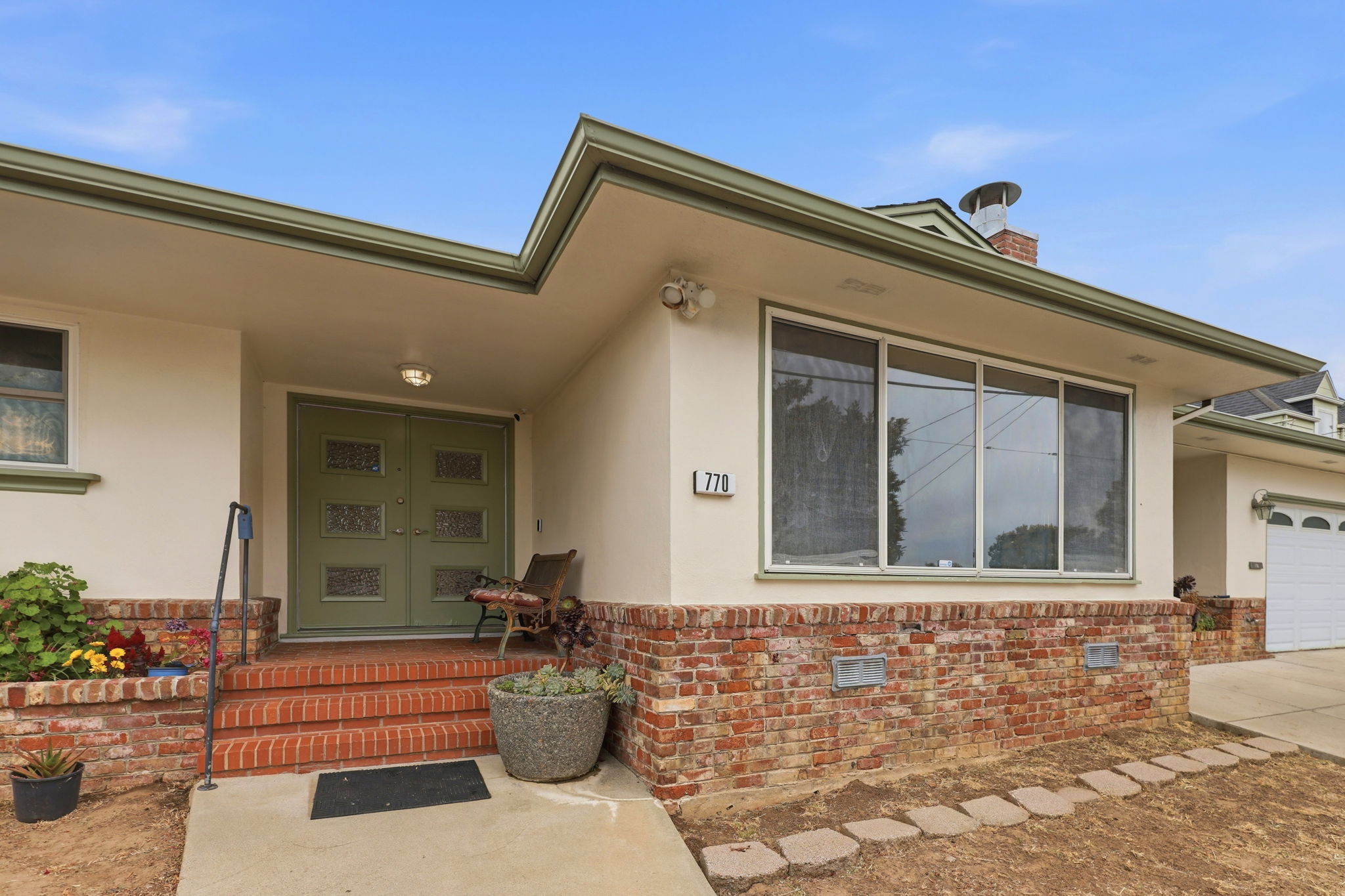 005_F8_770 Miller Ave