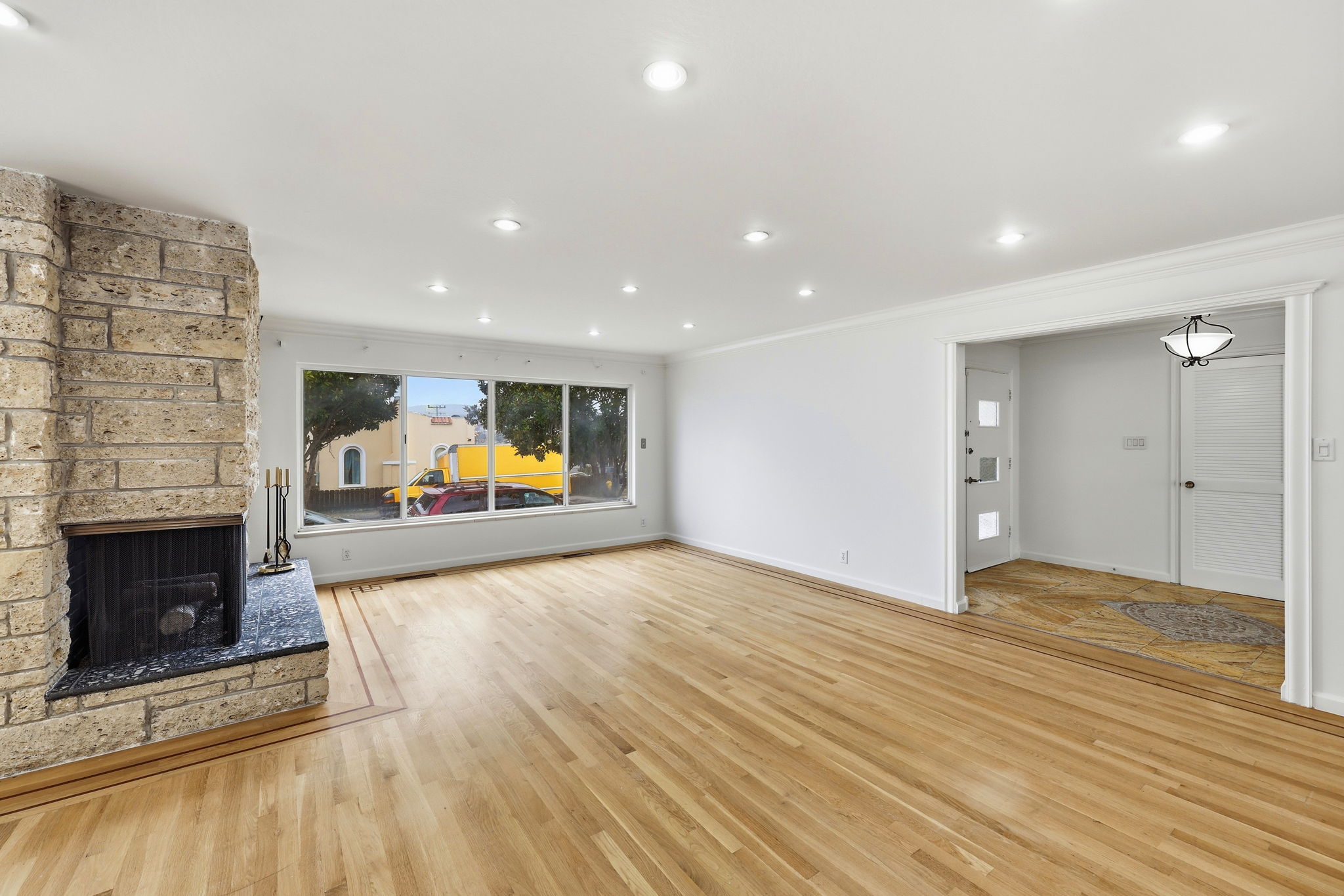 010_F8_770 Miller Ave