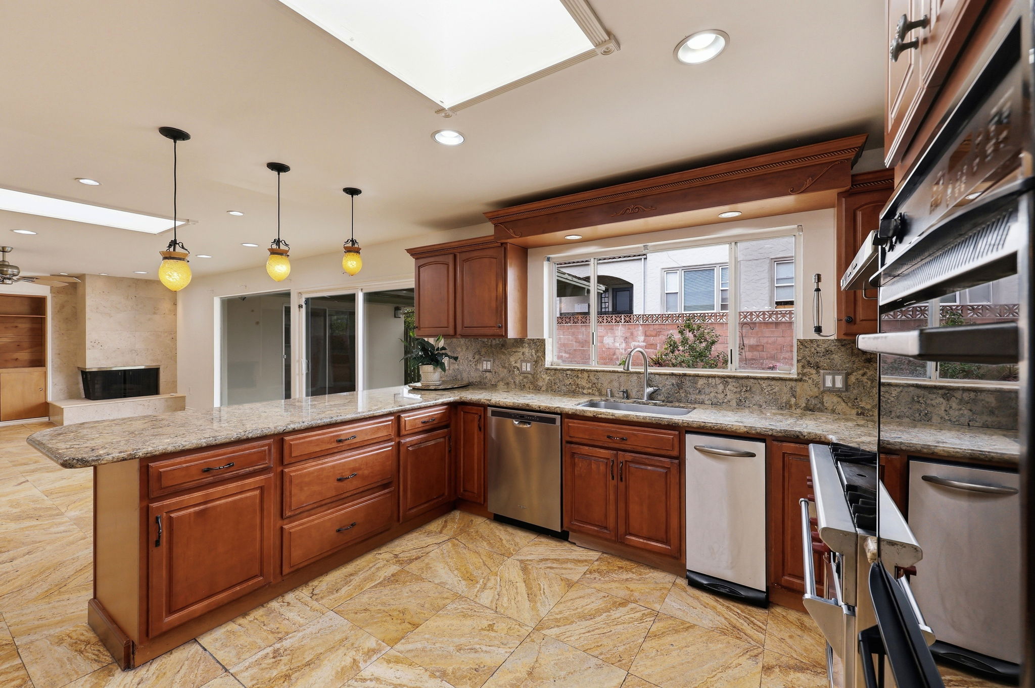 016_F8_770 Miller Ave
