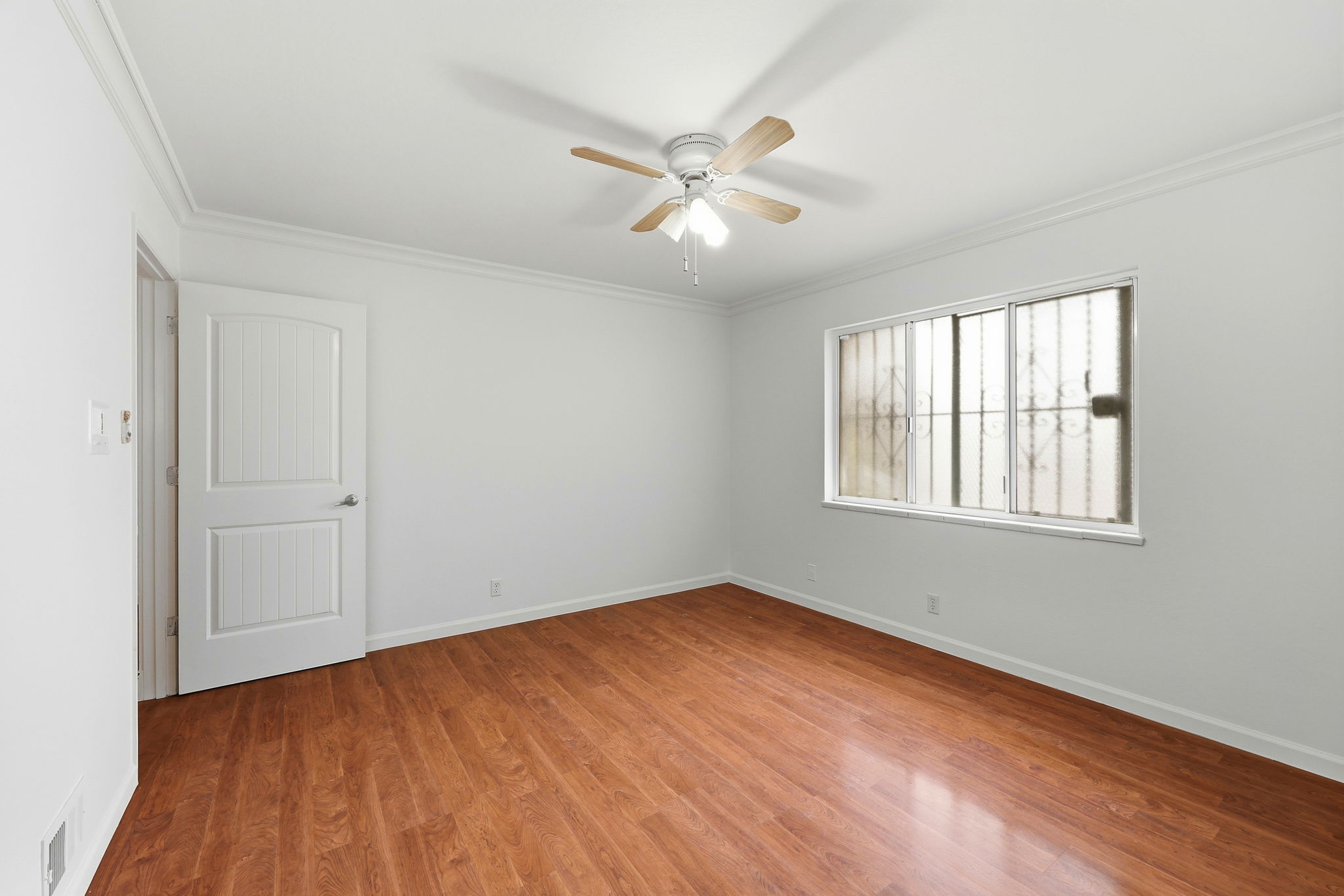 033_F8_770 Miller Ave