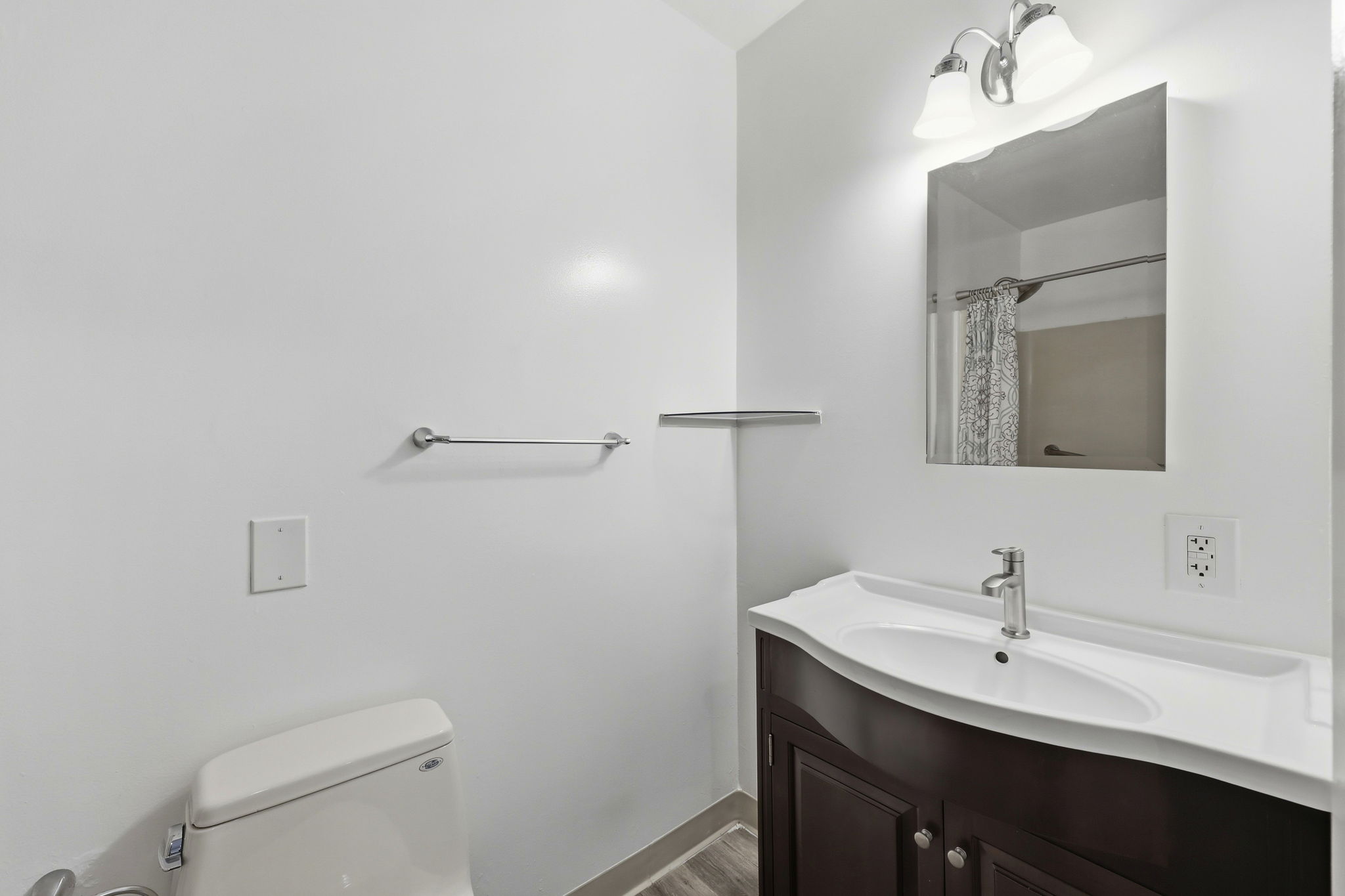 050_F8_770 Miller Ave