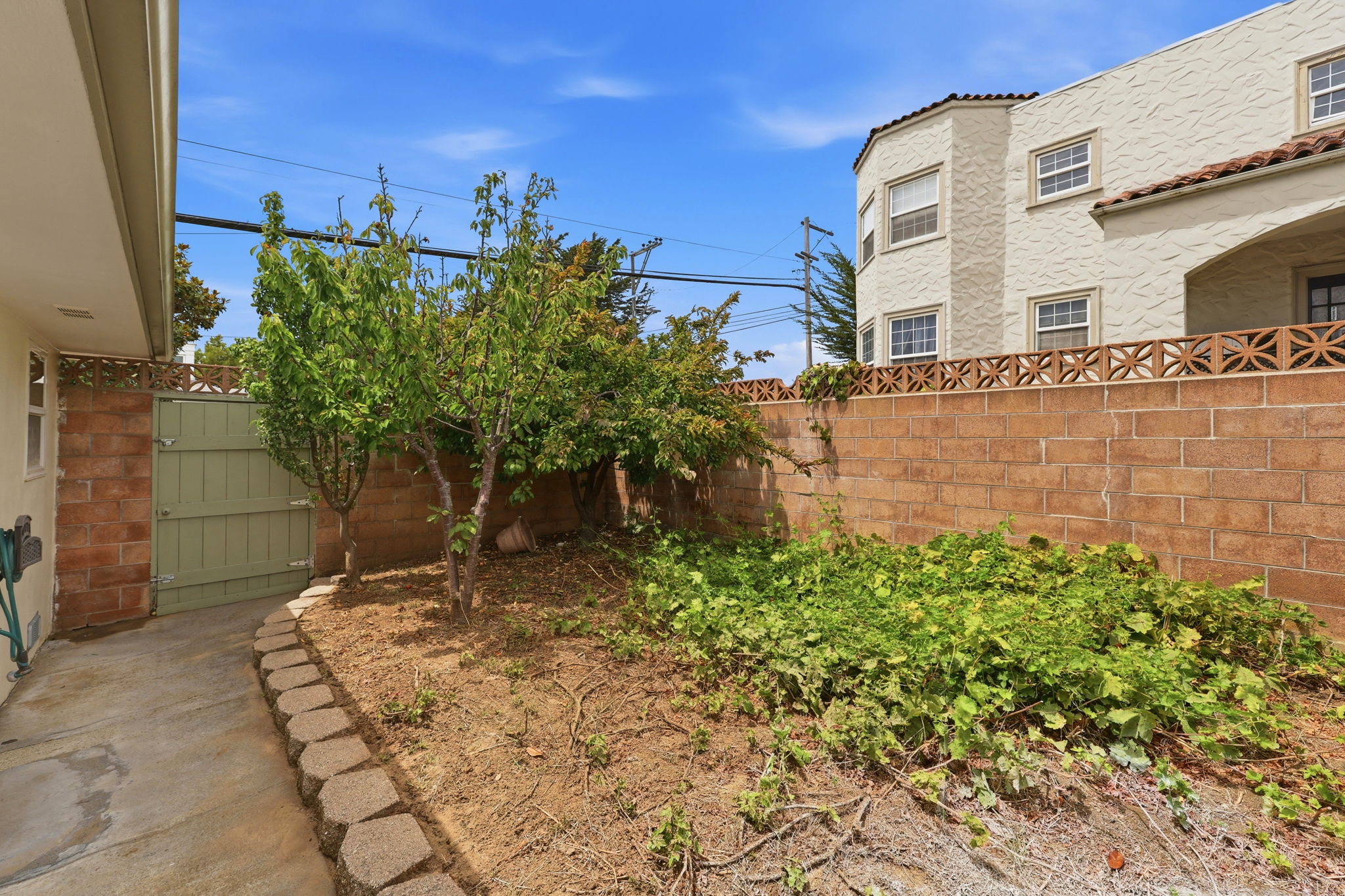 064_F8_770 Miller Ave