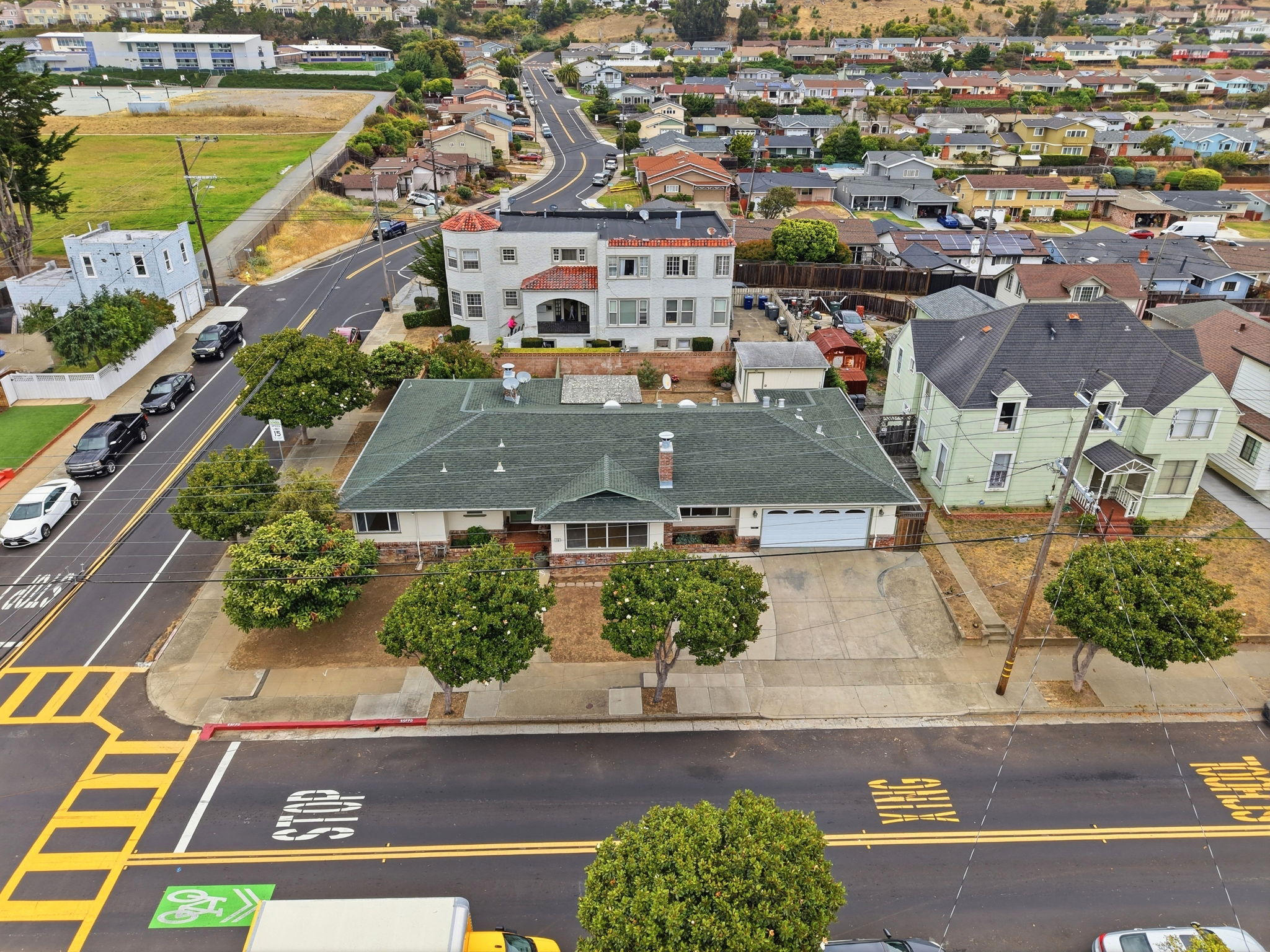 003_F8_AERIAL_770 Miller Ave