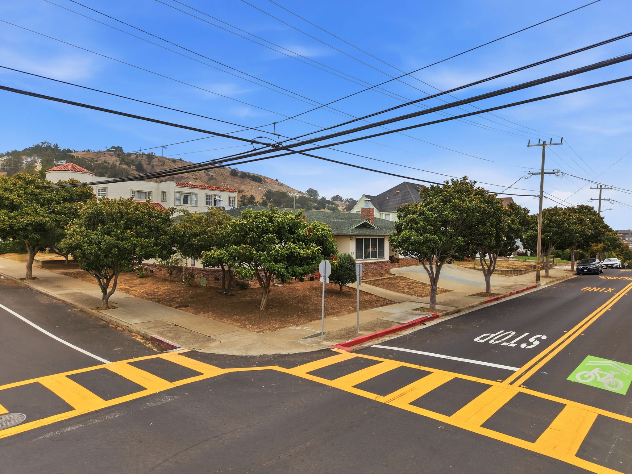 010_F8_AERIAL_770 Miller Ave