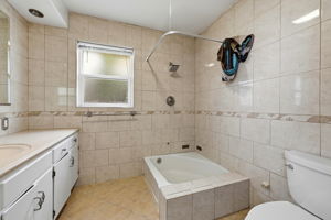 047_F8_770 Miller Ave