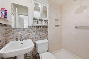 048_F8_770 Miller Ave