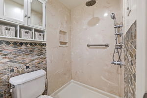 049_F8_770 Miller Ave