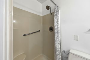 051_F8_770 Miller Ave