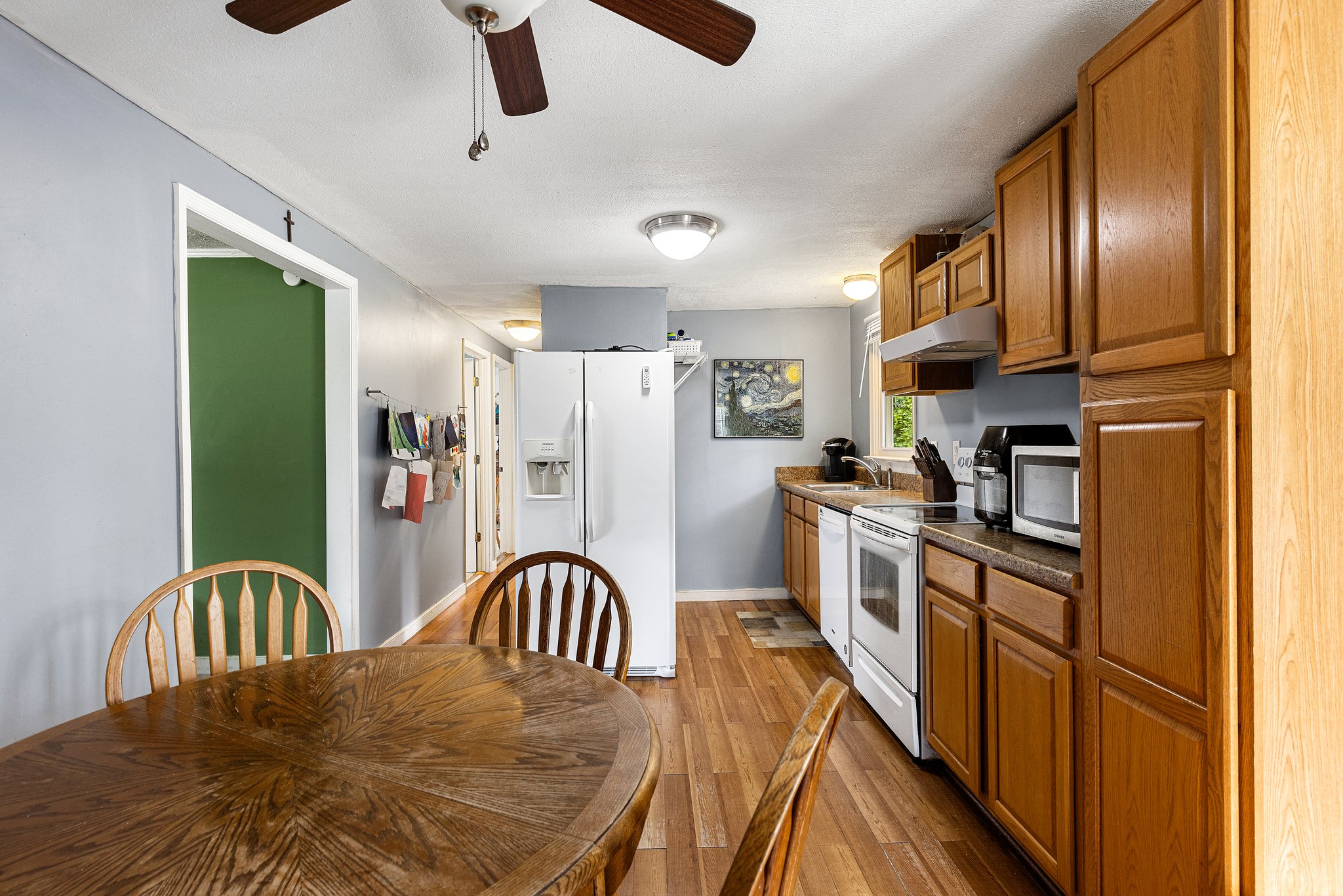  Photo 9