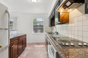 Creekbend Dr 70-S2509-009.jpg