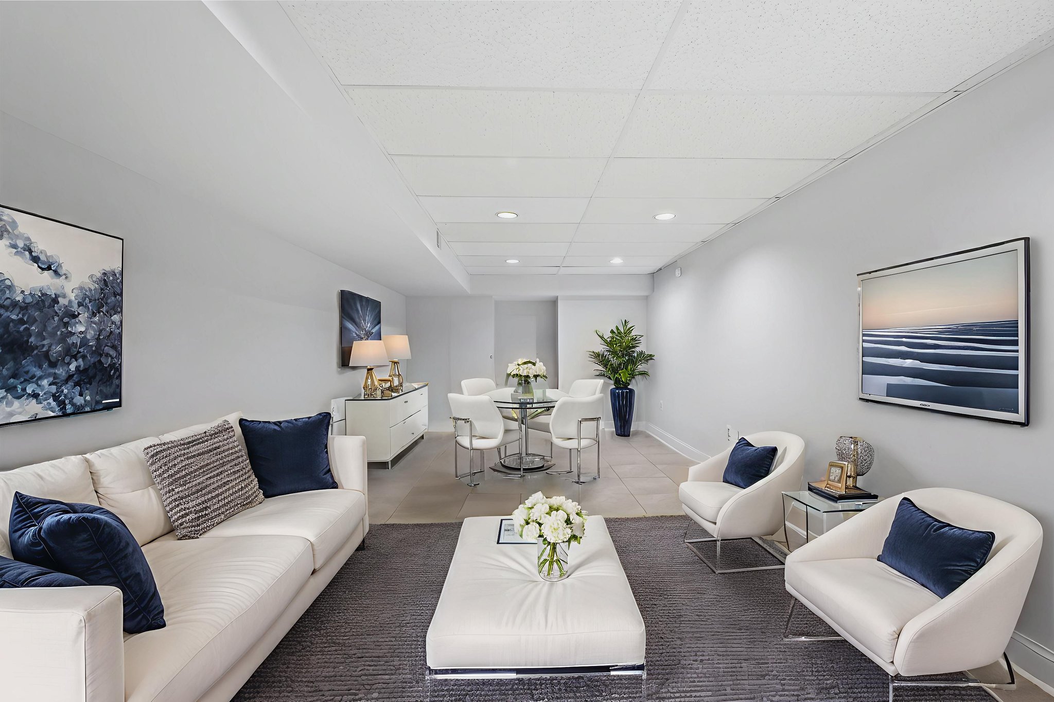 38-web-or-mls-DSC05350 virtually staged.jpeg