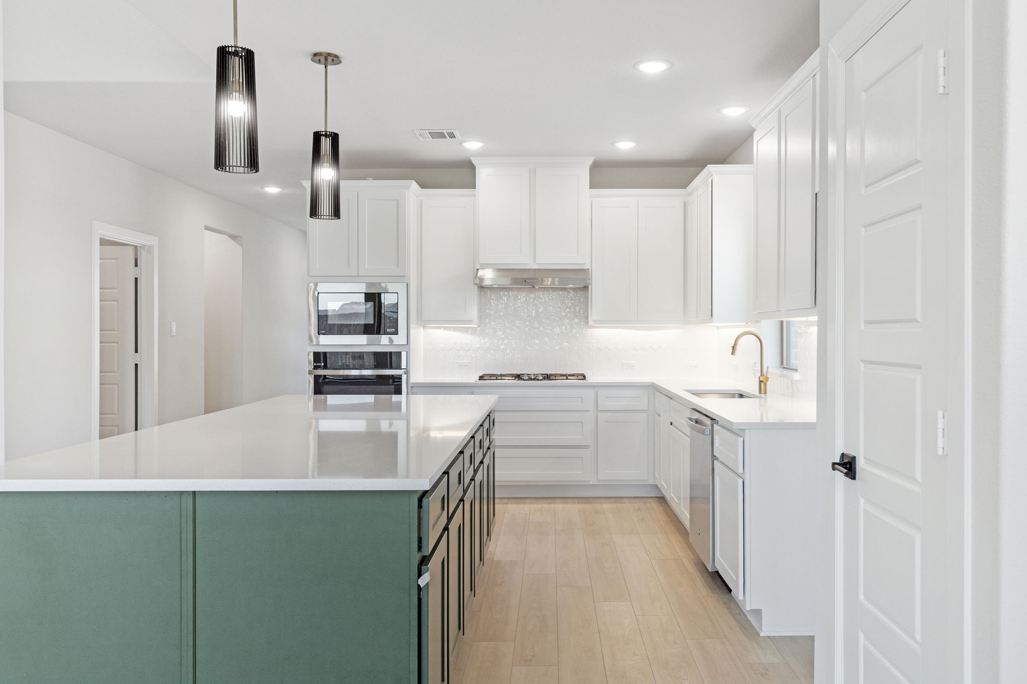 7701Switchwood_018