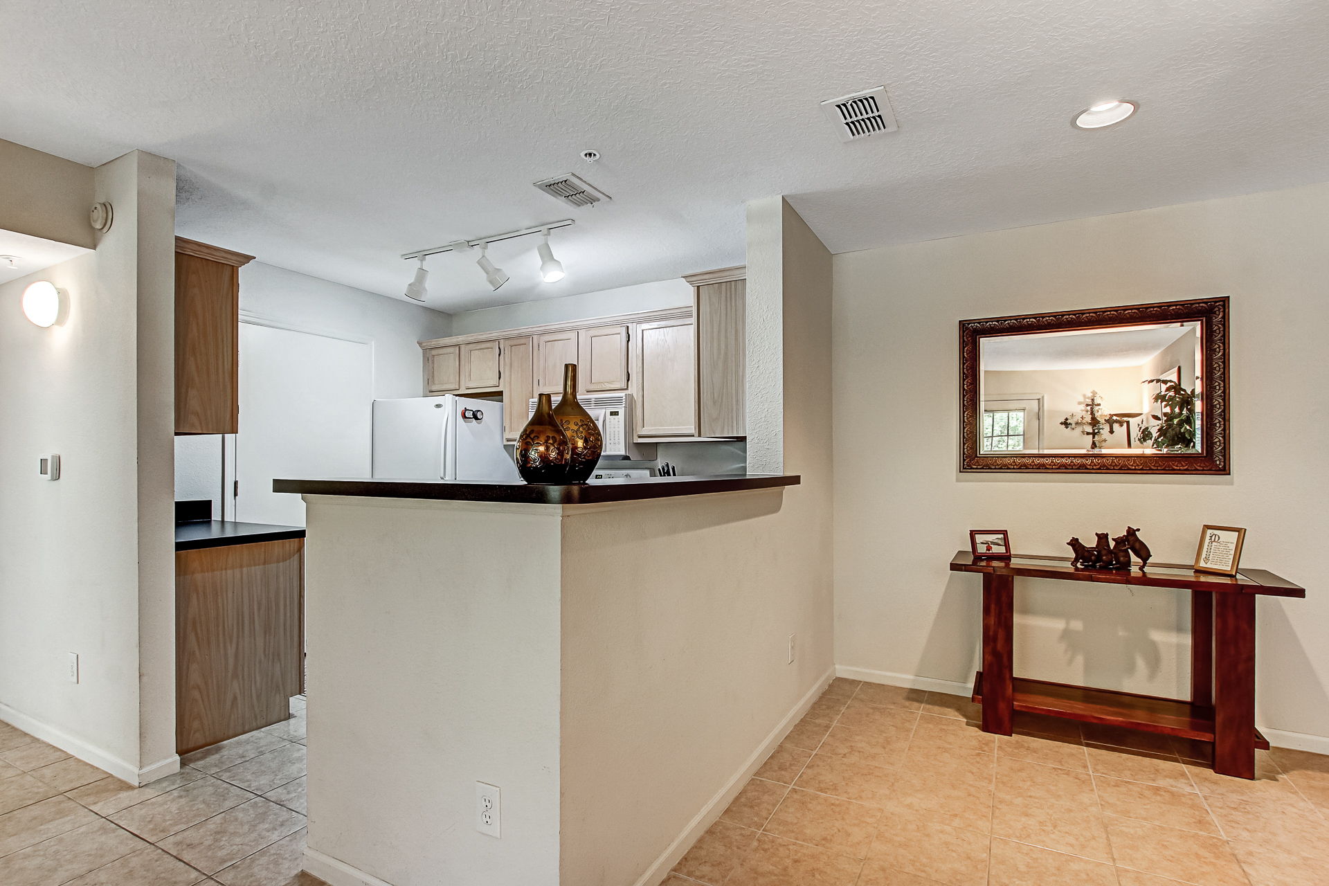 Dining Area/Kitchen