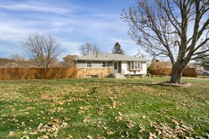 7701 Woodlawn Dr, Mounds View, MN 55112, USA Photo 33