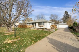 7701 Woodlawn Dr, Mounds View, MN 55112, USA Photo 1