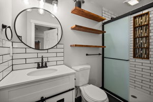  Photo 23