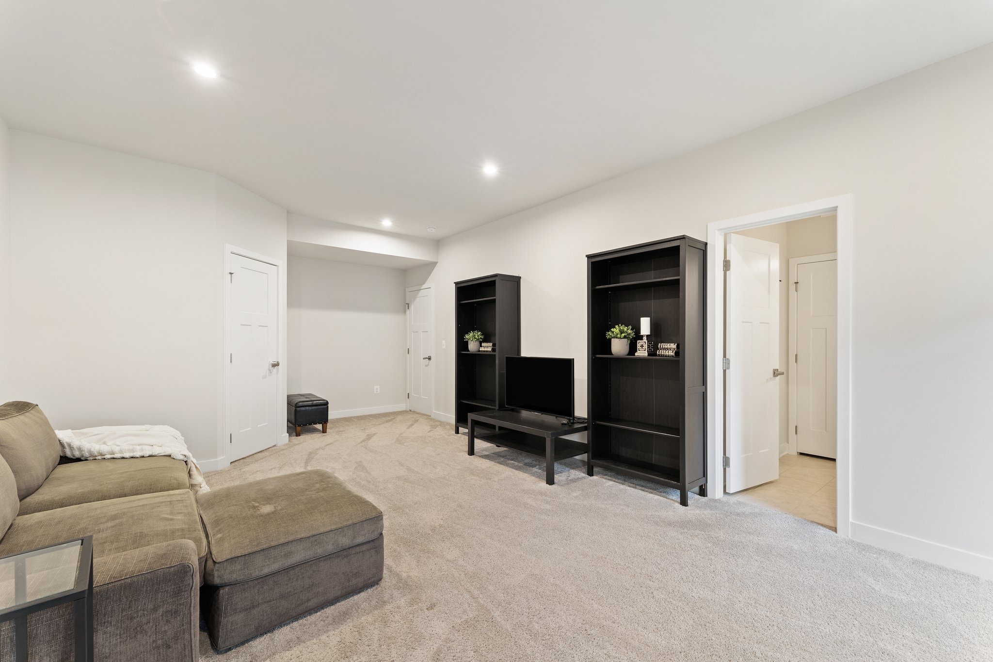 7707 Blackburn Ridge Dr Photo 32