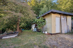  Photo 32
