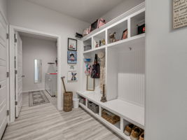  Photo 31