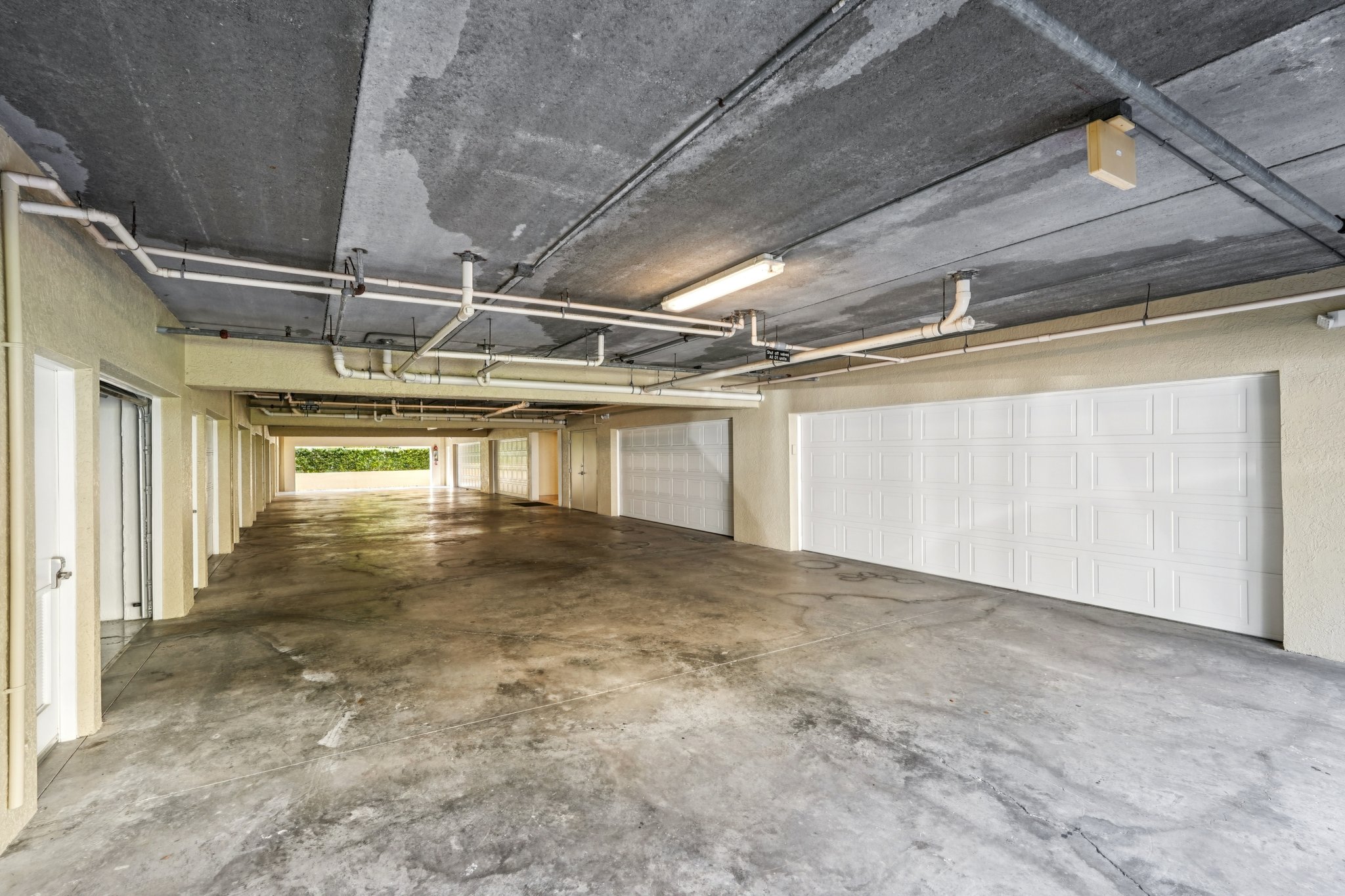 Pebble Creek Cir-1411-915.jpg