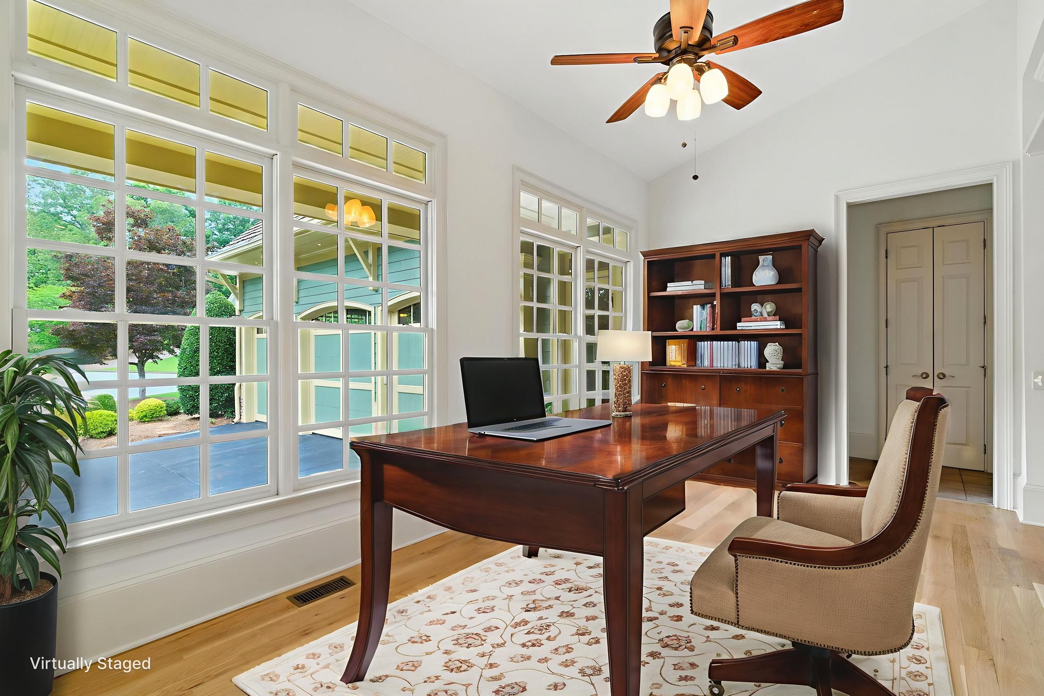 Photo_021 virtually staged.jpeg