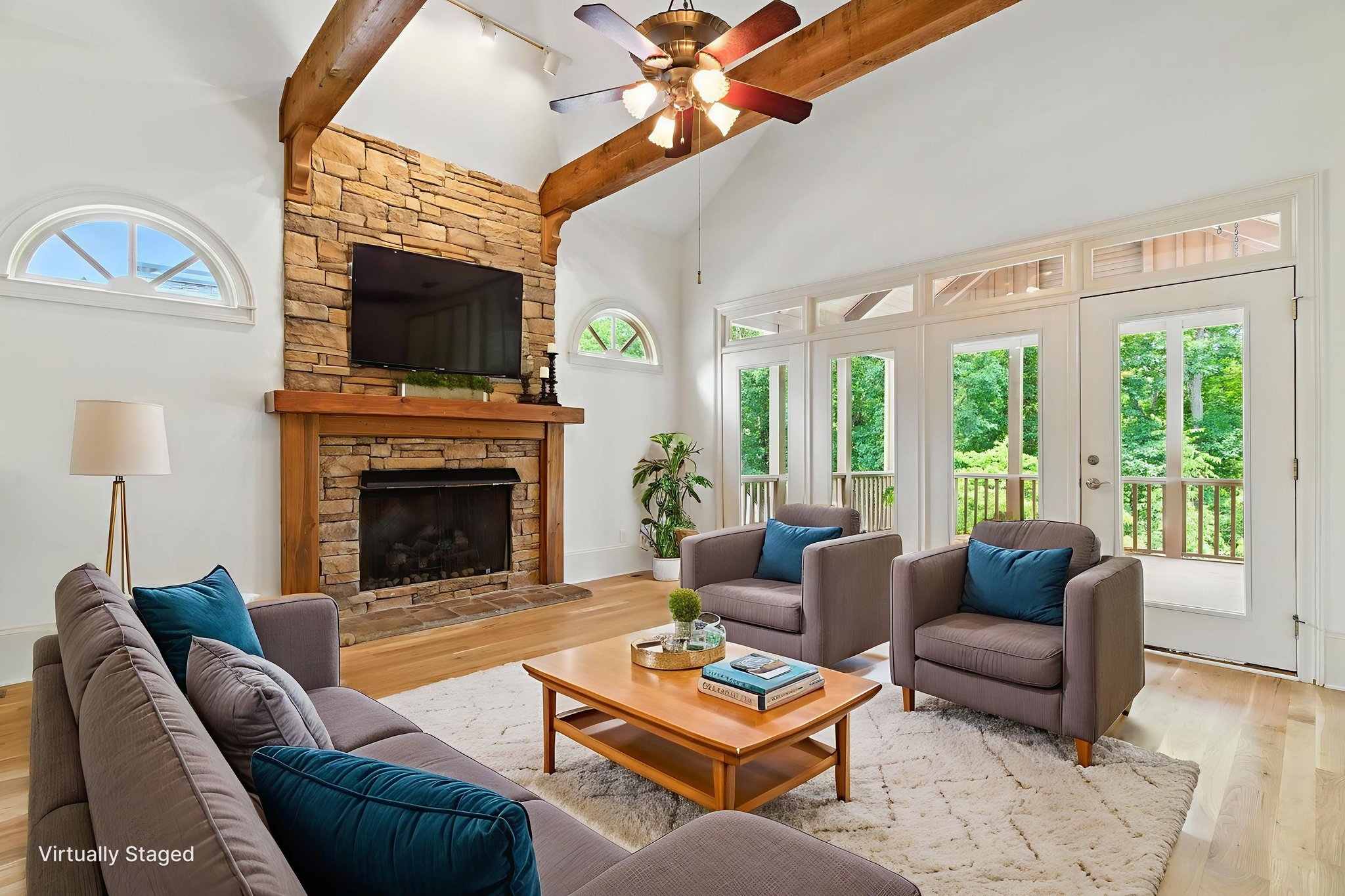 Photo_007 virtually staged.jpeg