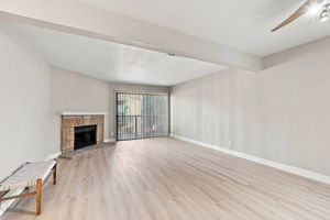 005_F8_771 Williamsburg Way B