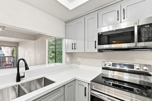 012_F8_771 Williamsburg Way B