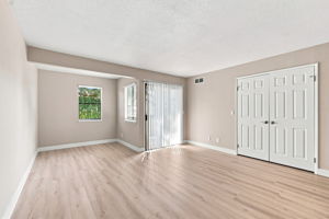 015_F8_771 Williamsburg Way B