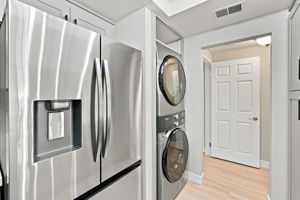 020_F8_771 Williamsburg Way B