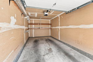 027_F8_771 Williamsburg Way B