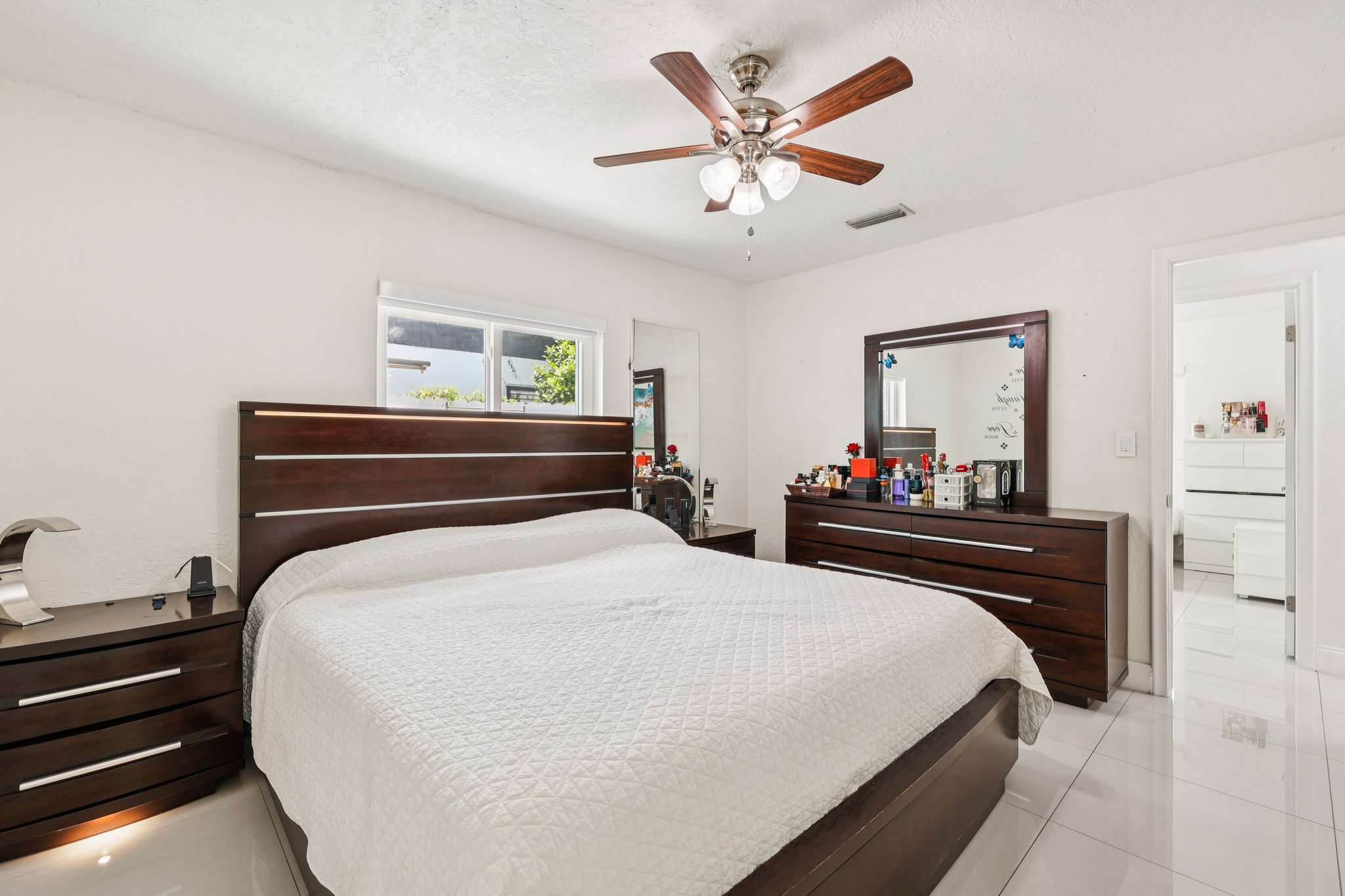 NW 38th St-S2507-026.jpg