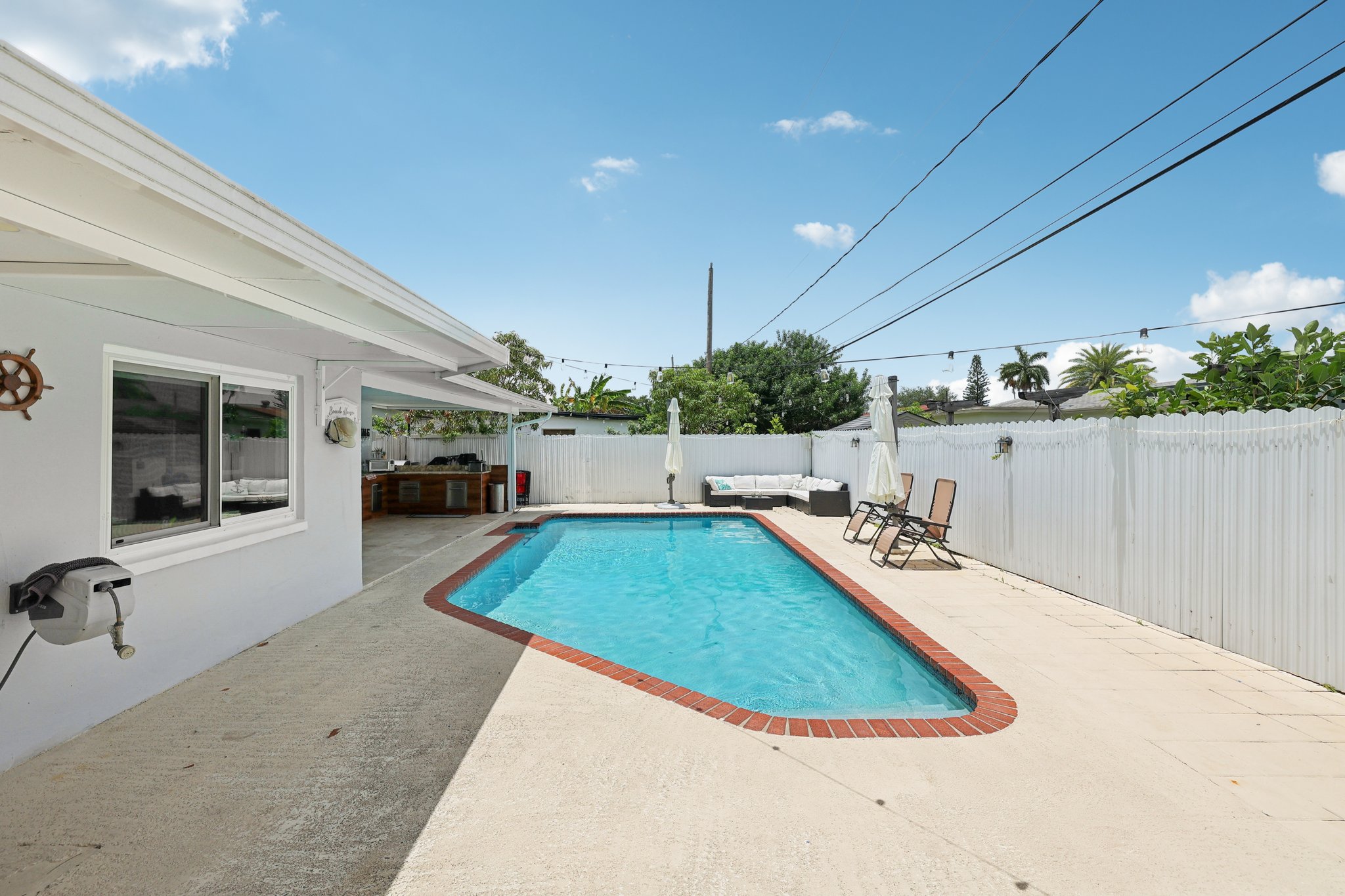 NW 38th St-S2507-037.jpg