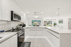 NW 38th St-S2507-015.jpg