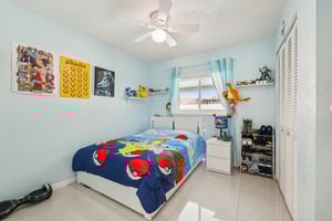 NW 38th St-S2507-020.jpg