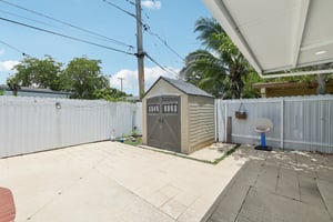 NW 38th St-S2507-033.jpg