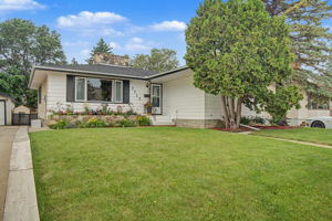  Photo 0