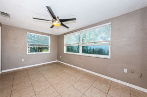 Family Room2-2