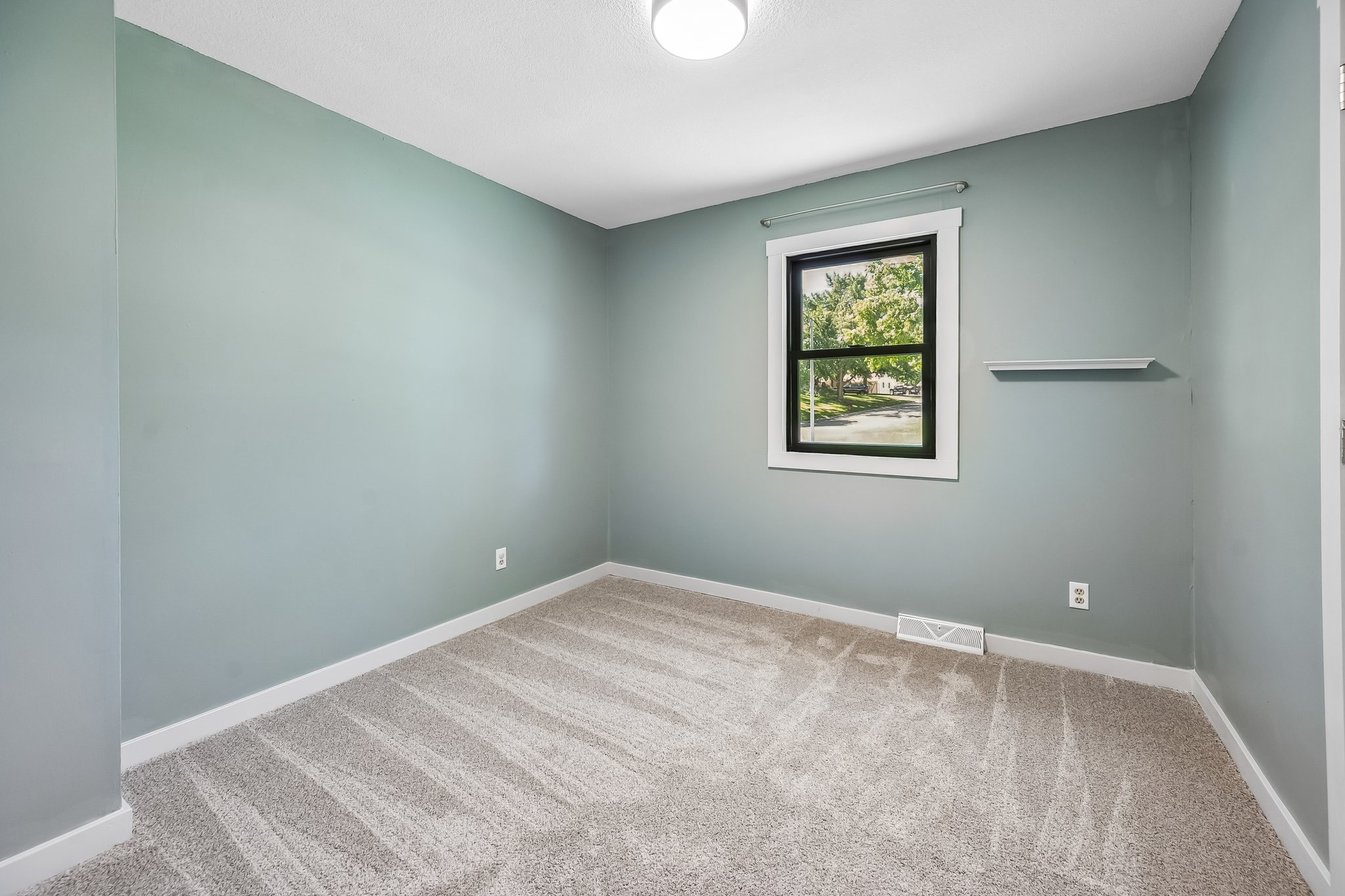 7716 NW 69th Terrace_016.jpg